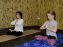 Тренировка по детской йоге в "Сундари"
